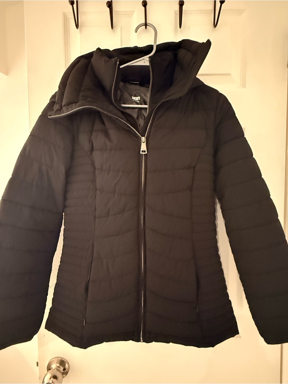 DKNY Women's Black Quilted Hooded Puffer Jacket